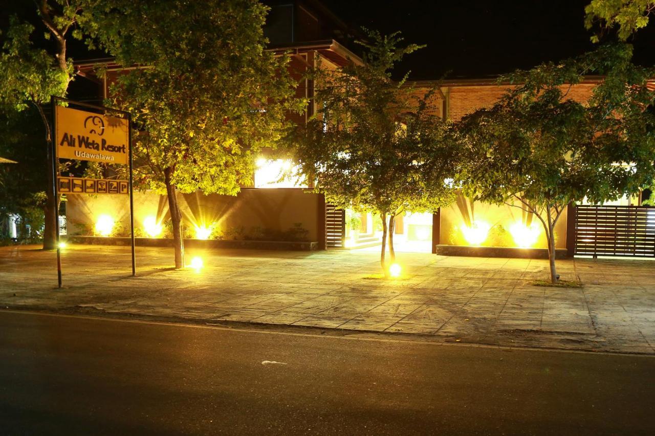 Ali Weta Safari Resort Udawalawe Exterior foto